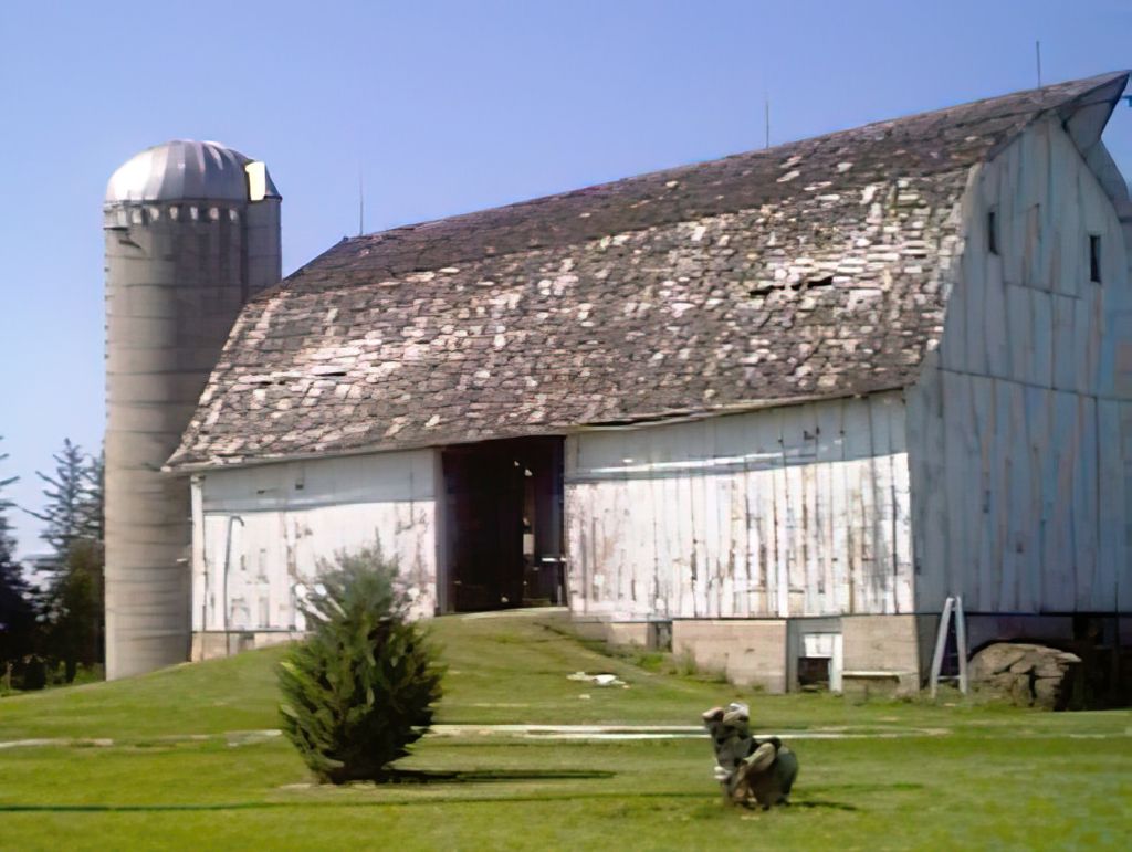 barn, close to the corn fields